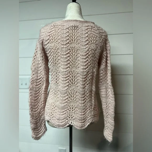 American Eagle sweater, blush pink, Size medium - Picture 5 of 5